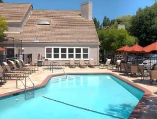 Residence Inn by Marriott Palo Alto Mountain View Hotel in Los Altos Hills