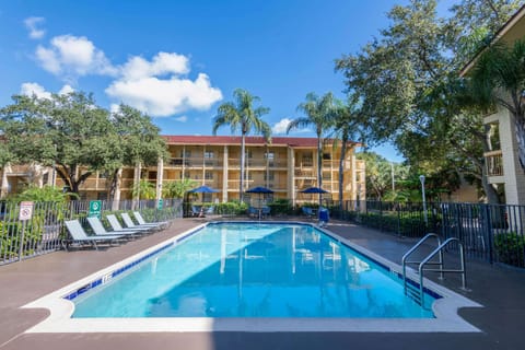 La Quinta East Deerfield Beach - Boca Raton Hotel in Deerfield Beach