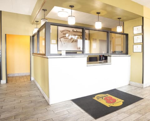 Super 8 By Wyndham Indianapolis South Hotel in Perry Township