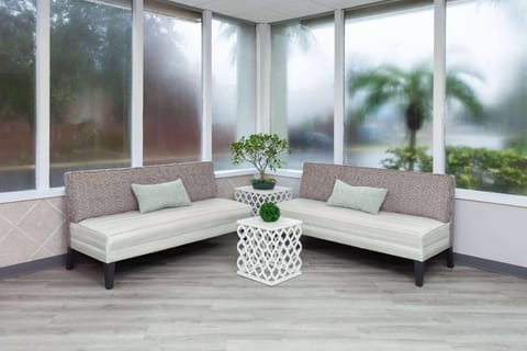 Days Inn by Wyndham Melbourne Hotel in West Melbourne