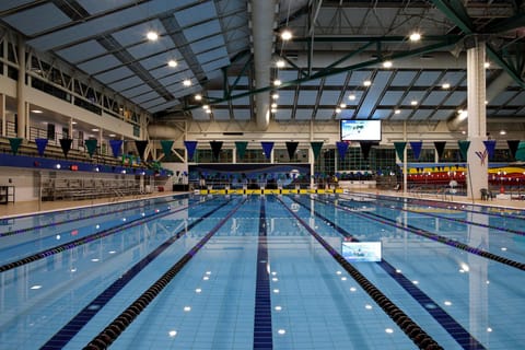 Holiday Inn Victoria - Elk Lake by IHG Hotel in Vancouver Island