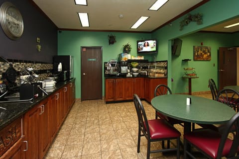 New Victorian Inn - Sioux City Hotel in Sioux City