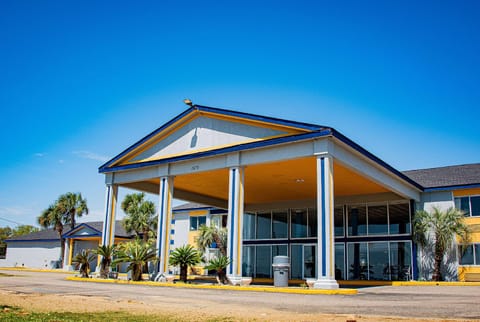 Super 8 by Wyndham Biloxi at the Beach Motel in Biloxi