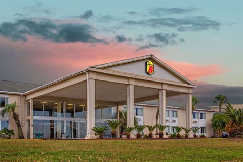 Super 8 by Wyndham Biloxi at the Beach Motel in Biloxi