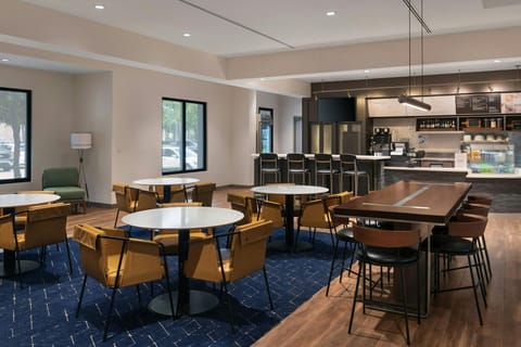 Courtyard by Marriott New Orleans Metairie Hotel in Metairie