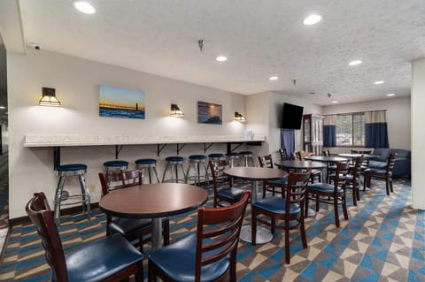 Microtel Inn & Suites by Wyndham Manistee Hotel in Wisconsin