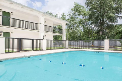 Super 8 By Wyndham Mobile Hotel in Mobile