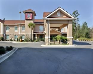 Magnolia Inn and Suites Pooler Hotel in Pooler