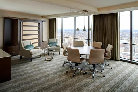 Detroit Marriott at the Renaissance Center Hotel in Windsor