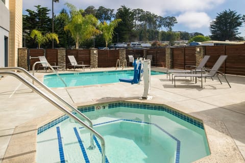 Fairfield by Marriott Inn & Suites Santa Cruz Hotel in Santa Cruz