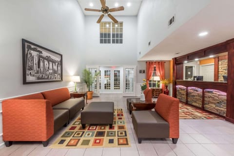 Super 8 By Wyndham Alexander City Hotel in Alexander City