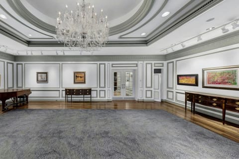 The Henry, Autograph Collection Hotel in Dearborn Heights