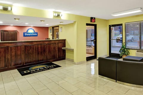 Days Inn by Wyndham Conover-Hickory Hotel in Hickory