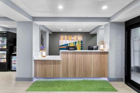 Spark by Hilton Calhoun Hotel in Calhoun