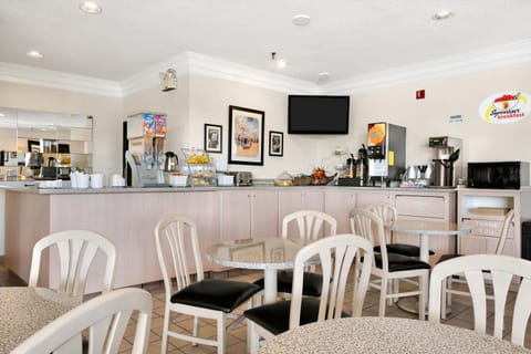 Super 8 By Wyndham Metropolis Hotel in Kentucky