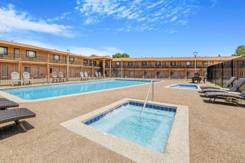 Days Inn by Wyndham Cortez Hotel in Cortez