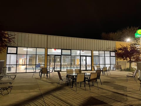 La Quinta Inn by Wyndham Davenport & Conference Center Hotel in Bettendorf