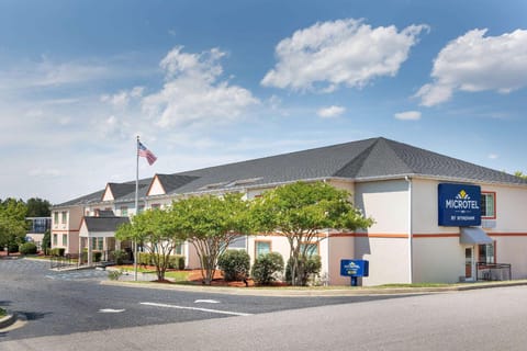 Microtel Inn & Suites by Wyndham Columbia Two Notch Rd Area Hotel in Dentsville