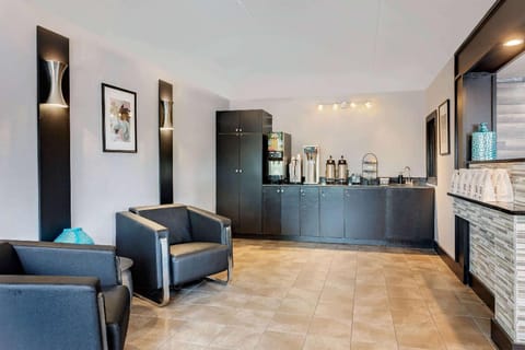 Travelodge by Wyndham College Park Hotel in College Park