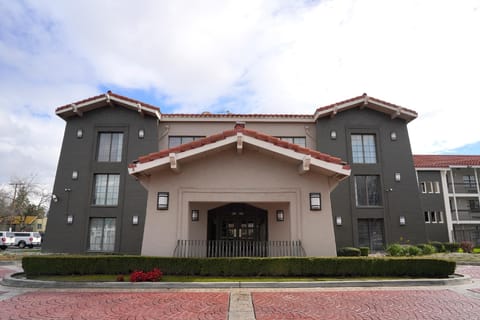 La Quinta Inn by Wyndham Fresno Yosemite Hotel in Fresno