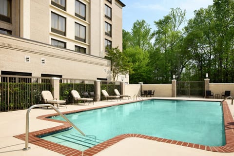 Holiday Inn Express & Suites Alpharetta By IHG Hotel in Alpharetta