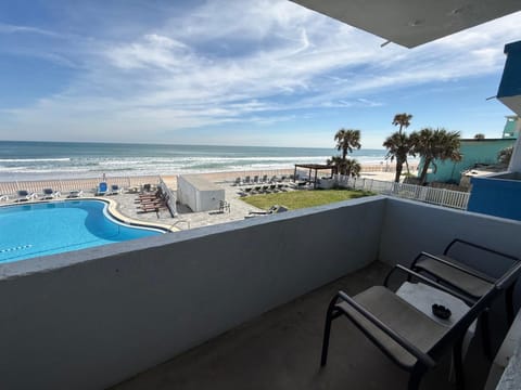 Driftwood Resort Motel in Ormond Beach