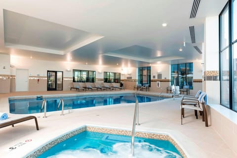 Courtyard by Marriott Mt. Pleasant at Central Michigan University Hotel in Mount Pleasant