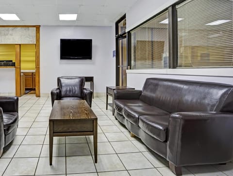 Days Inn by Wyndham Norfolk Military Circle Hotel in Norfolk