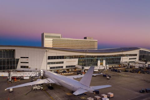 Grand Hyatt Dfw Hotel in Grapevine