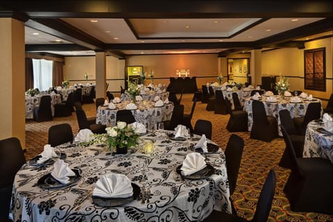 Historic Whispering Woods Hotel & Conference Center Hotel in Olive Branch