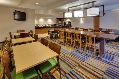 Fairfield by Marriott Inn & Suites San Francisco Airport/Millbrae Hotel in Millbrae