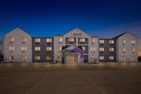 Spark by Hilton Moline Quad Cities Hotel in Moline