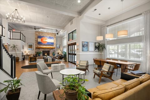 Hotel Glenwood Springs Hotel in Glenwood Springs