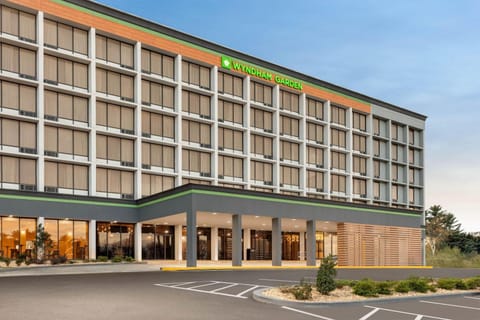 Wyndham Garden Atlanta Airport Hotel in College Park