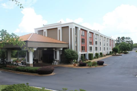 Holiday Inn Express Forsyth By IHG Hotel in Forsyth