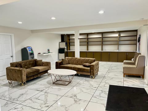 Super 8 By Wyndham Atlanta/Hartsfield Jackson Airport Hotel in College Park