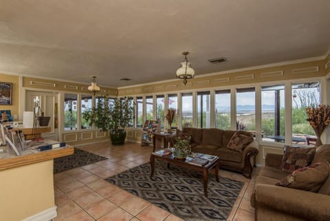 Tombstone Lookout Lodge, SureStay Collection by Best Western Hotel in Tombstone