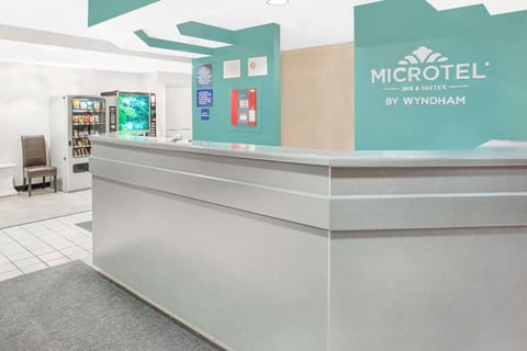 Microtel Inn & Suites by Wyndham Fond Du Lac Hotel in Fond du Lac