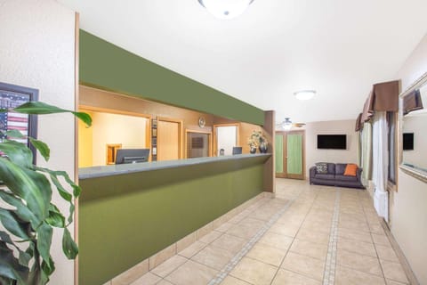 Baymont by Wyndham Dubuque Hotel in Dubuque