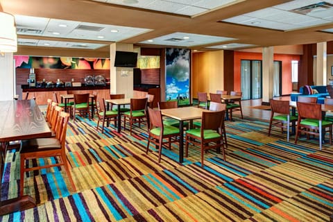 Fairfield by Marriott Inn & Suites Anniston Oxford Hotel in Anniston