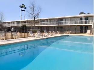 Days Inn by Wyndham Cullman Hotel in Cullman