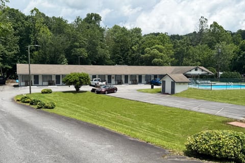 Scottish Inn Maggie Valley Inn in Maggie Valley