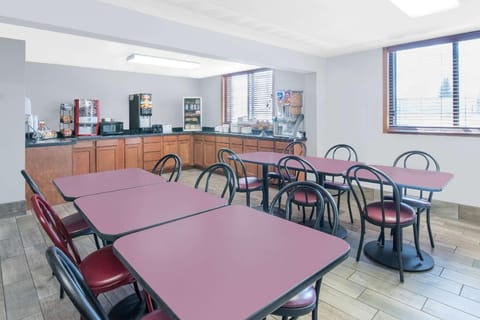 Super 8 By Wyndham Watertown Hotel in Watertown