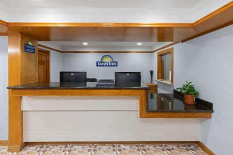 Days Inn by Wyndham Slidell Hotel in Slidell