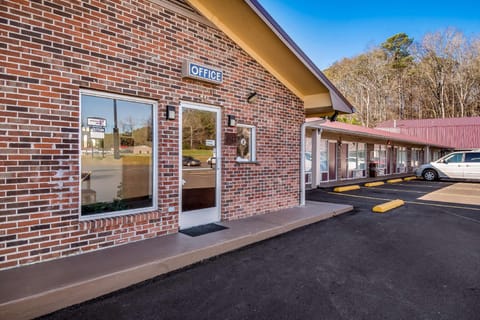 Knights Inn Cleveland TN Motel in Cleveland