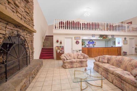 Days Inn by Wyndham Hardy Hotel in Hardy