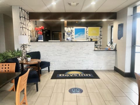 Days Inn by Wyndham Asheville North Hotel in Woodfin