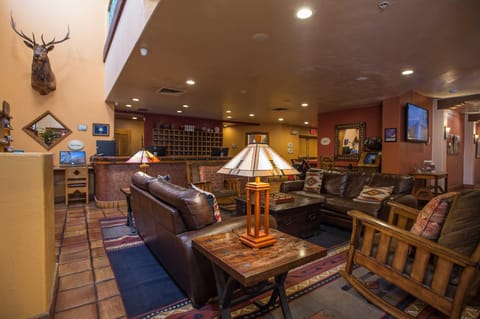 Table Mountain Inn Hotel in Golden