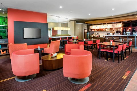 Courtyard by Marriott Peoria Hotel in Peoria