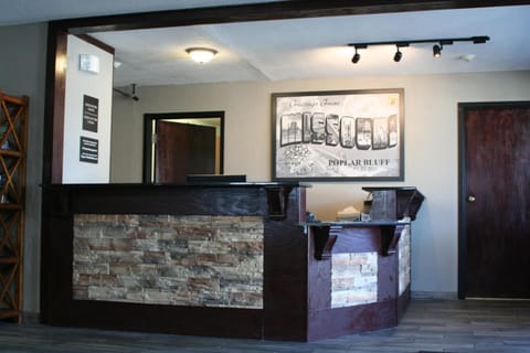 Super 8 By Wyndham Poplar Bluff Missouri Hotel in Ozark Mountains